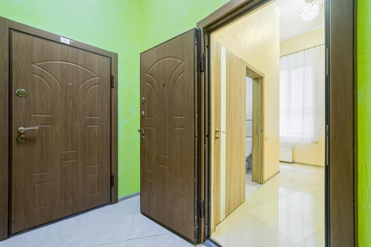 Apartment Near Deribasovskaya Odesa Exterior photo